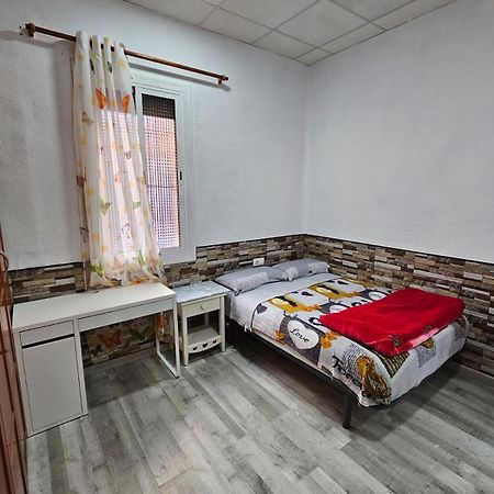 Habitacion Doble Con Bano Privado Οσπιταλέτ ντε Λιοβρεγάτ Εξωτερικό φωτογραφία