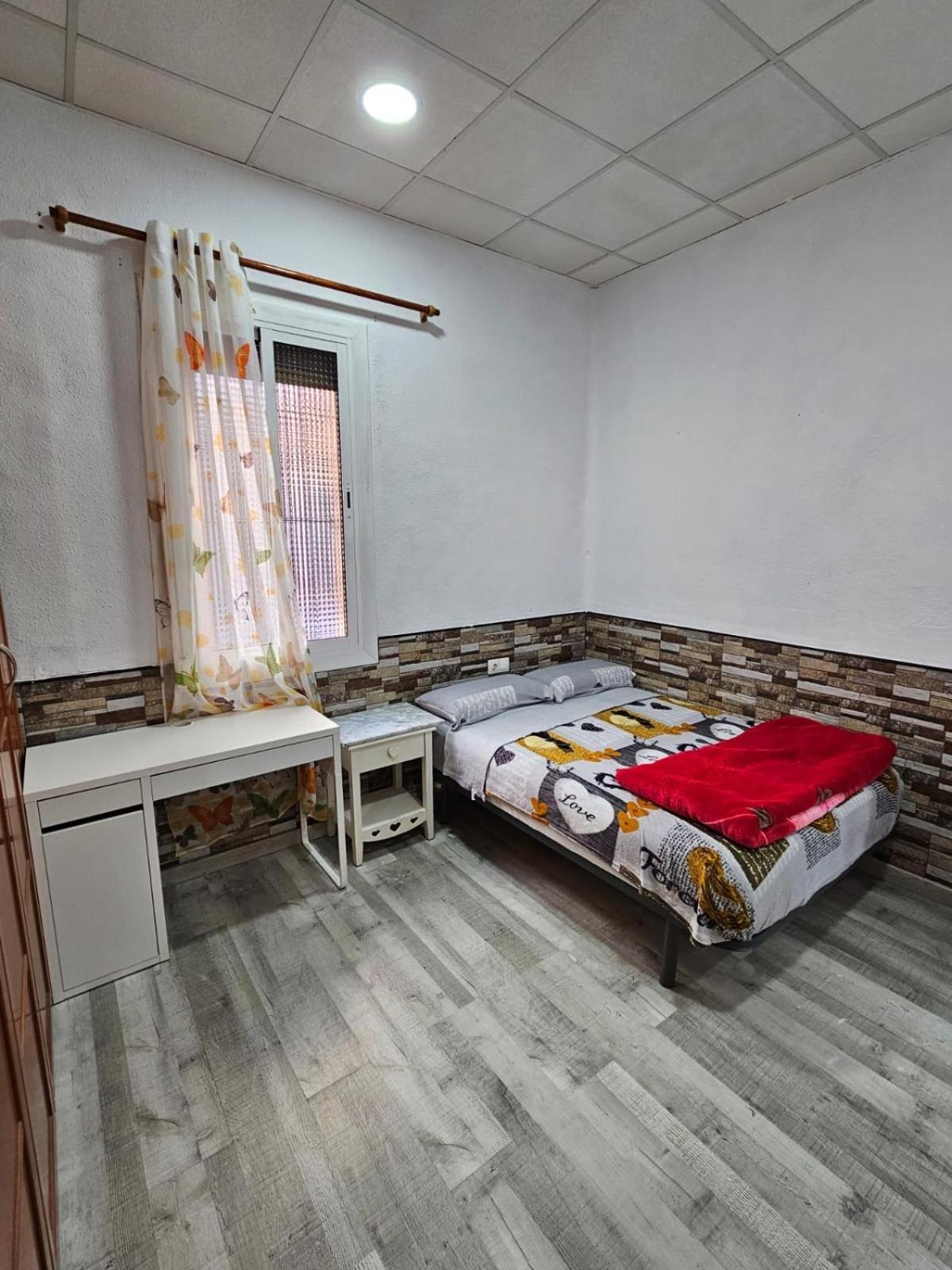 Habitacion Doble Con Bano Privado Οσπιταλέτ ντε Λιοβρεγάτ Εξωτερικό φωτογραφία