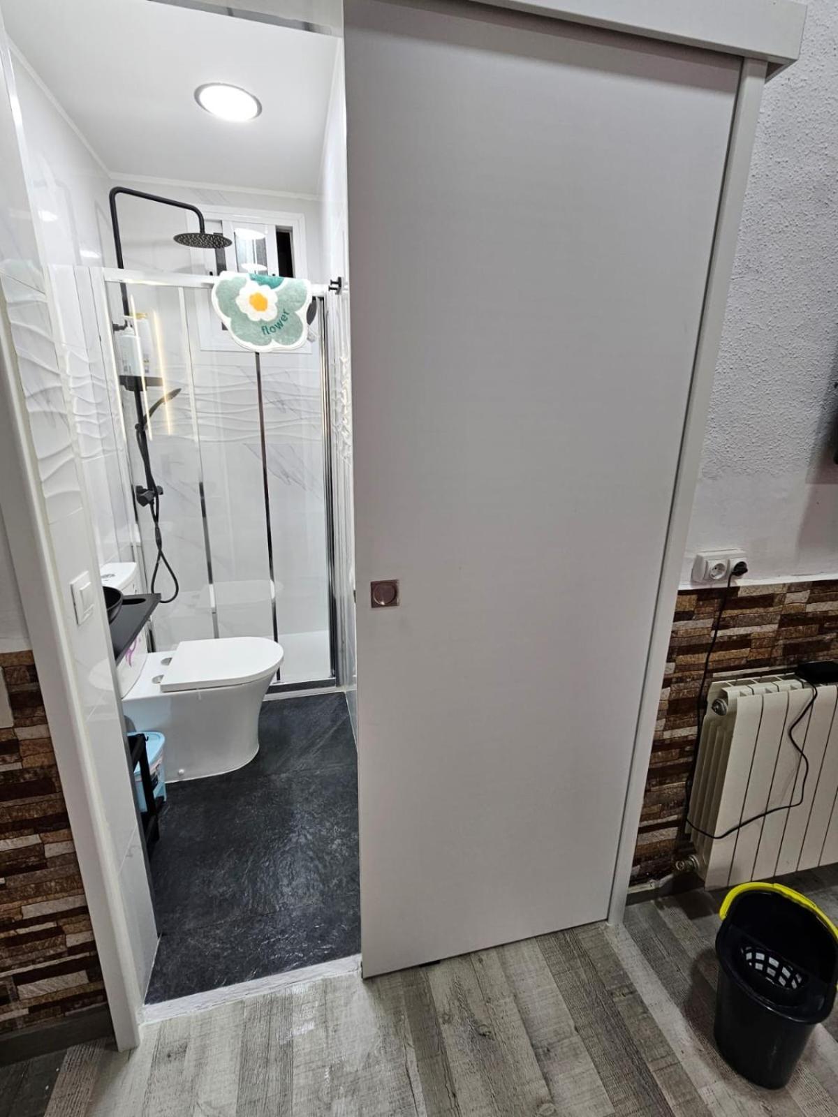 Habitacion Doble Con Bano Privado Οσπιταλέτ ντε Λιοβρεγάτ Εξωτερικό φωτογραφία